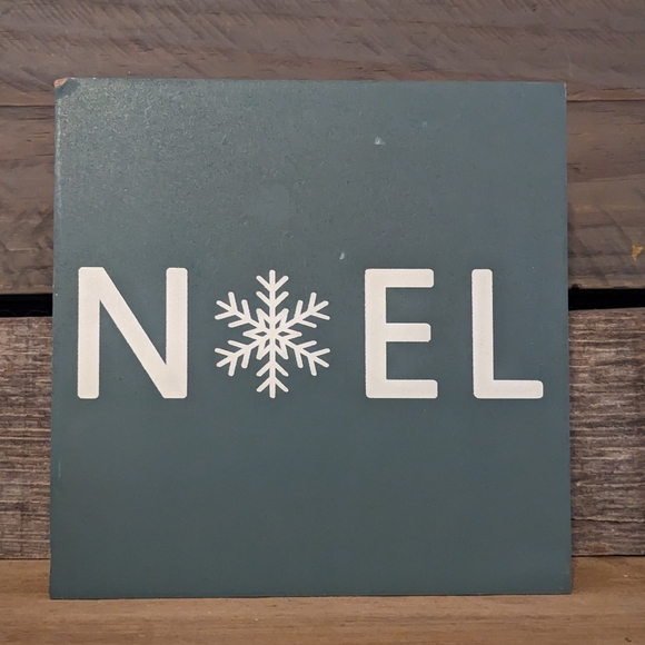 NOEL Wood Sign Decor NEW SAGE GREEN & WHITE - Picture 1 of 5